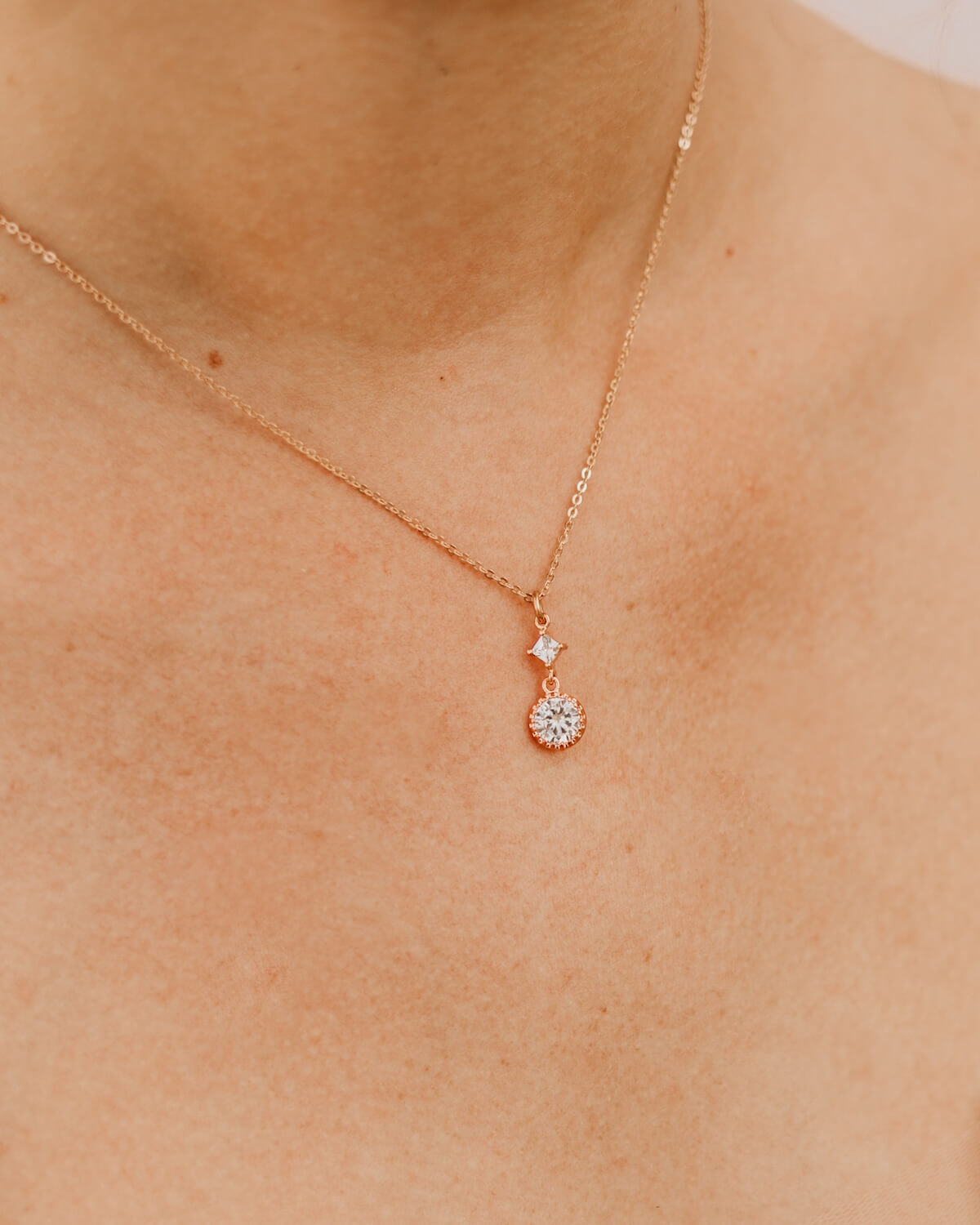 Sternenauge Detailansicht Halskette AURELIA mit Zirkonia