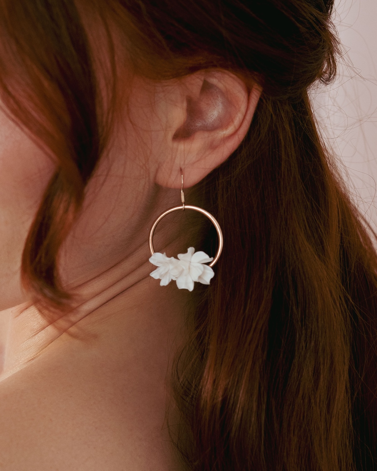 Floraler Ohrschmuck VALERIA passend zu Haarnadeln mit Blumen VALERIA von Sternenauge