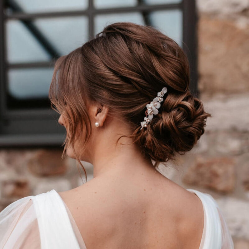 Eleganter Haarkamm mit Keramikblumen für die Hochzeit EMILIA