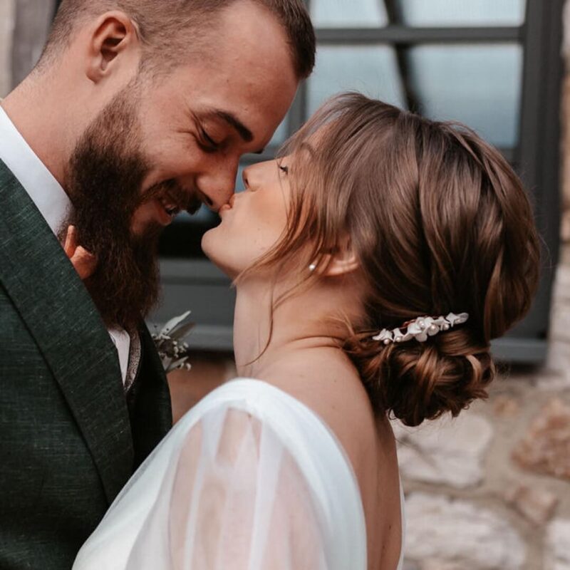 Haarkamm EMILIA mit Blumen für die Hochzeit von Sternenauge