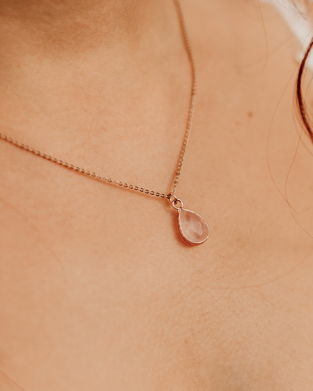 Rosenquarz-Halskette-AMY-PINK-Sternenauge