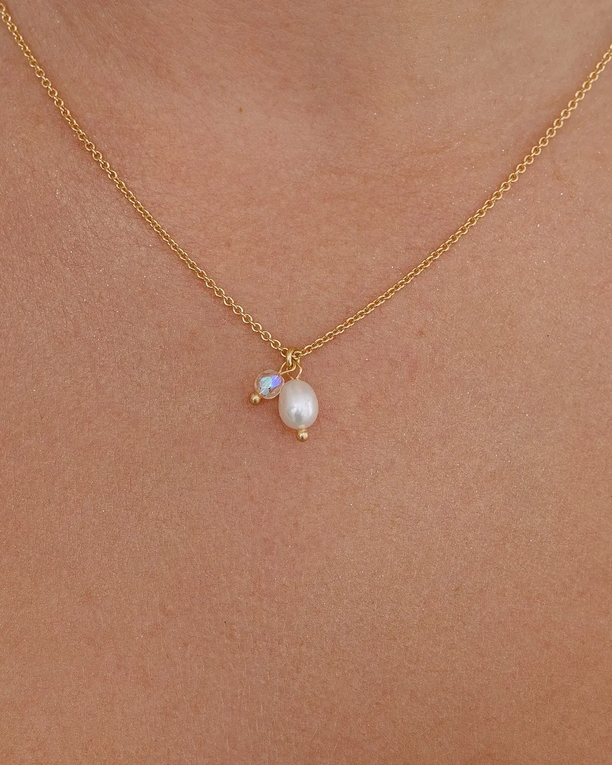 Sternenauge 18K vergoldete Halskette mit S&uuml;&szlig;wasserperle und Kristallperle ALEXIS