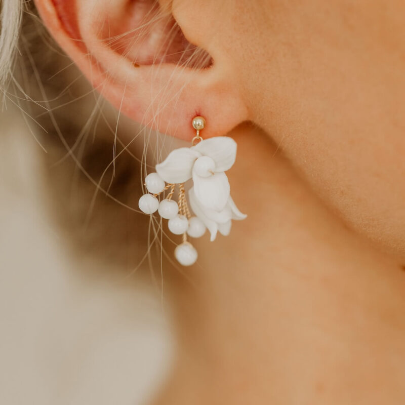 Romantische Ohrstecker mit Blüten YVETTE Ohrschmuck für die Hochzeit