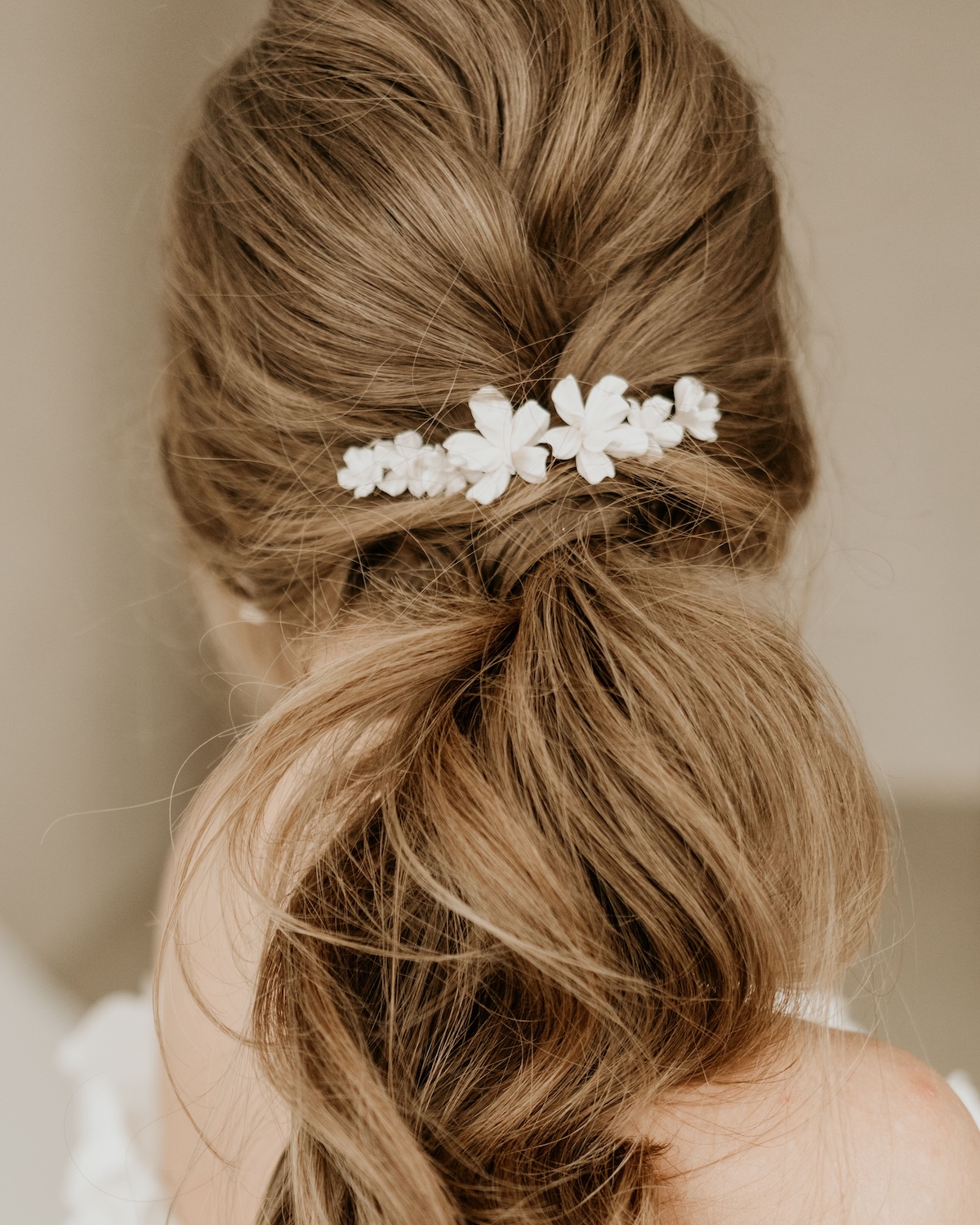 Haarschmuck-VALERIA-passend-zu-Ohrringe-lang-VALERIA-Sternenauge-Mood