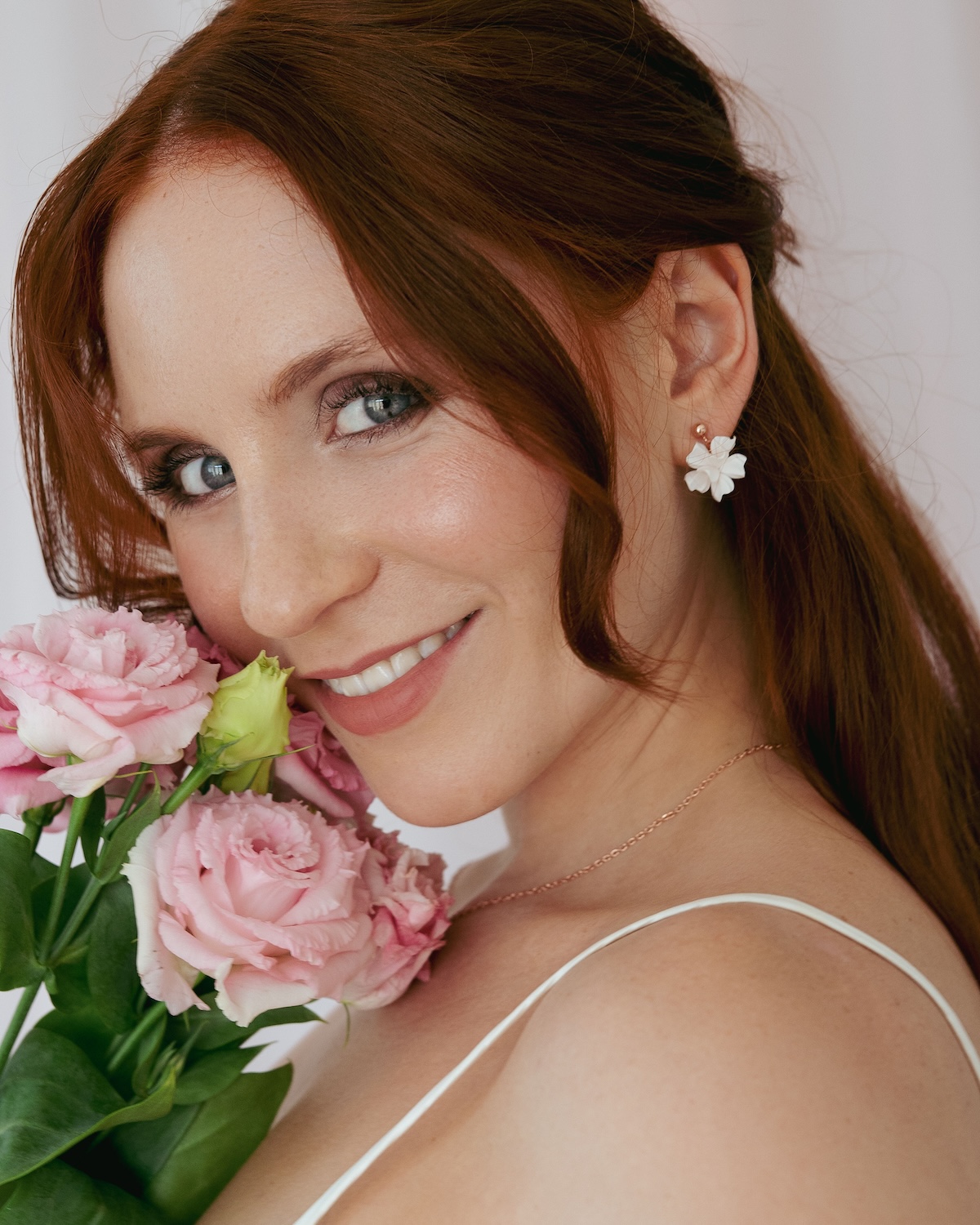 Modelfoto VALERIA Blumen Ohrstecker von Sternenauge