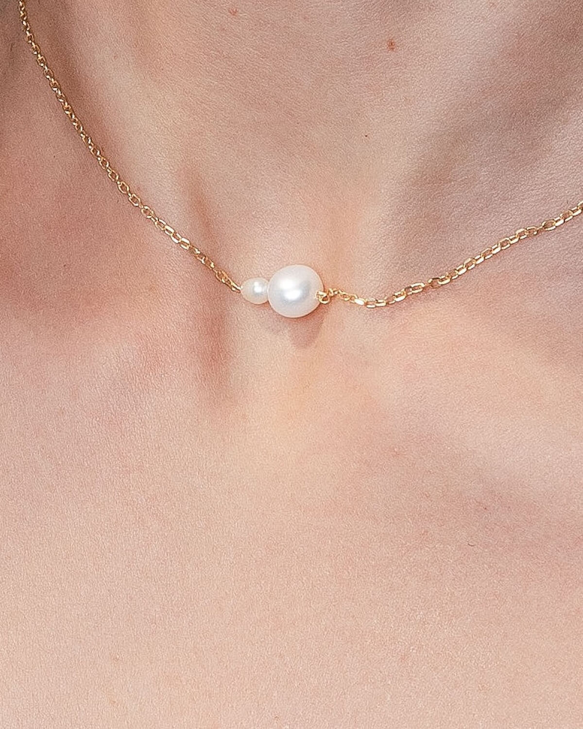 Detail Foto von Kette Süßwasserperlen LEONIE von Sternenauge Online-Shop