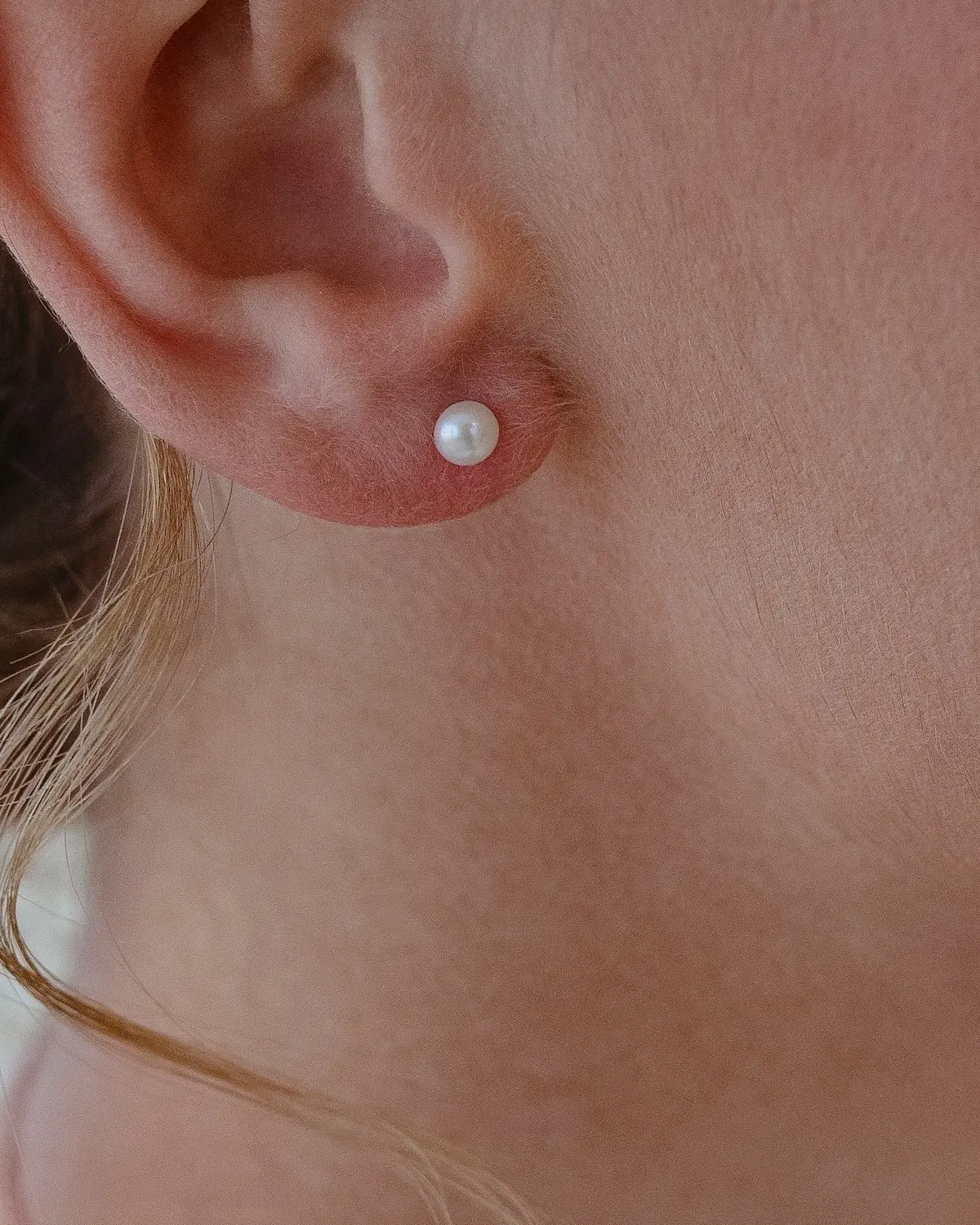 Sternenauge Kleine Ohrstecker mit S&uuml;&szlig;wasserperle FELICITAS Sterling Silber