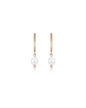 Zarte Ohrstecker Creolen mit einer schimmernden Süßwasserperle aus 925 Sterling Silber 18K rosévergoldet